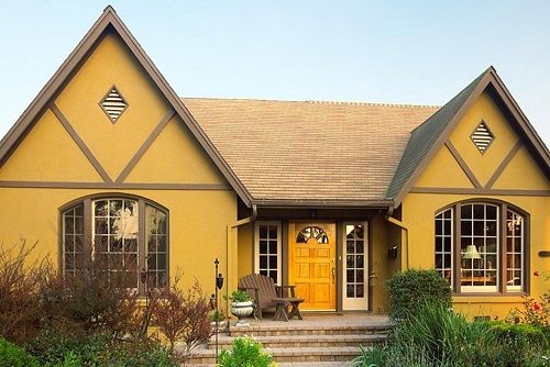3. Tetap elegan dengan warna kuning mustard
